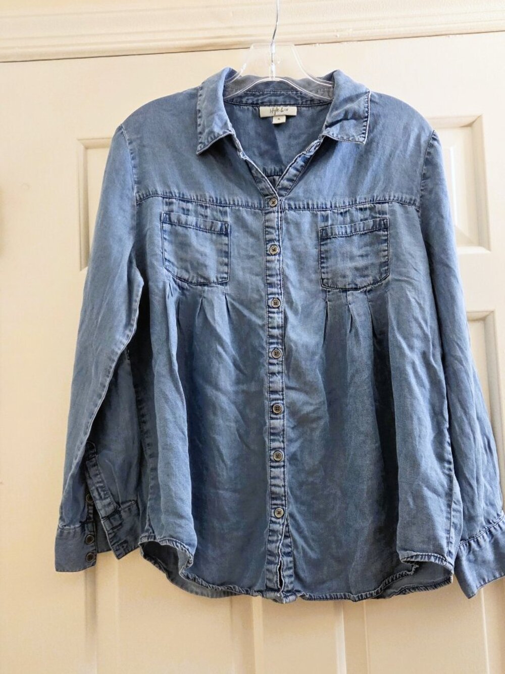 Style & Co sz PL Women's Lyocell Denim Shirt Blue Pleats Pockets Long Sleeve